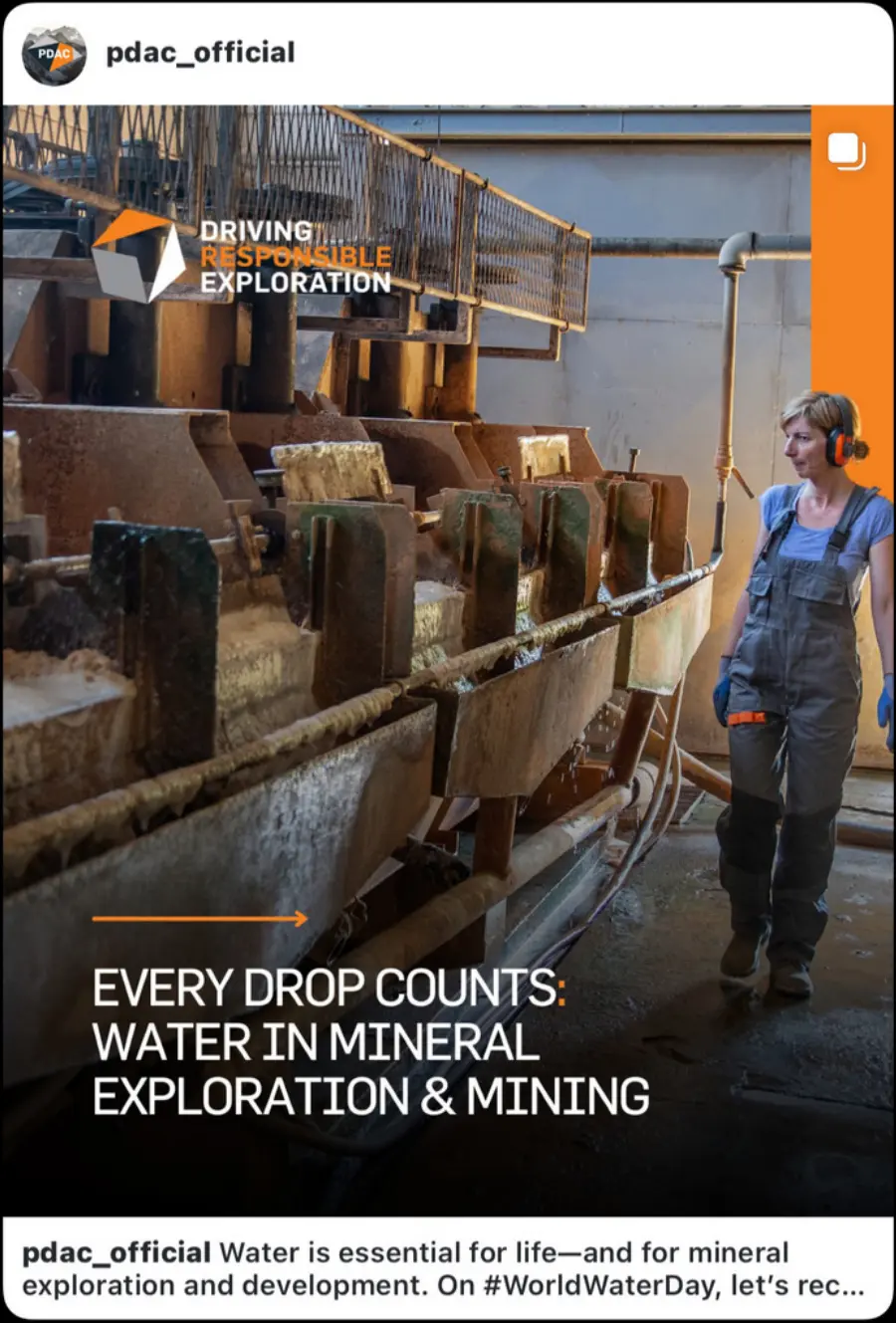 Water in mineral exploration carousel cover